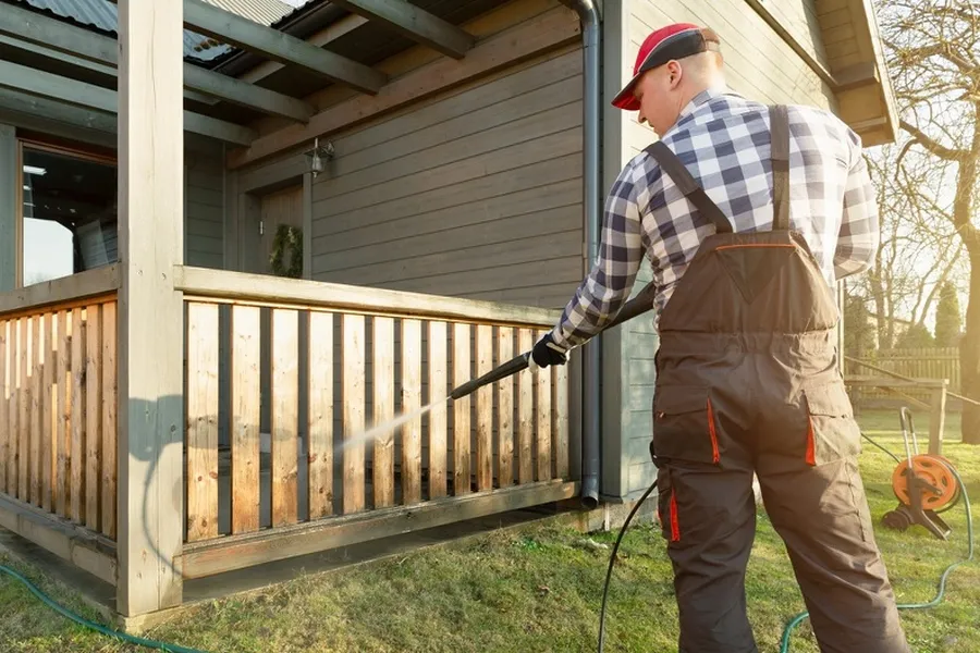 How Power Washing Enhances Gutter Cleaning Results Annapolis, MD